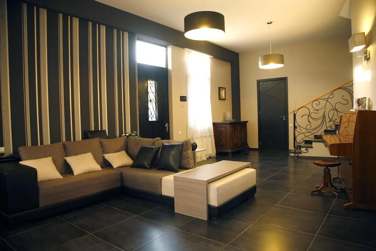 Luxury Villa Nieli Tbiliszi 0*,  Grúzia